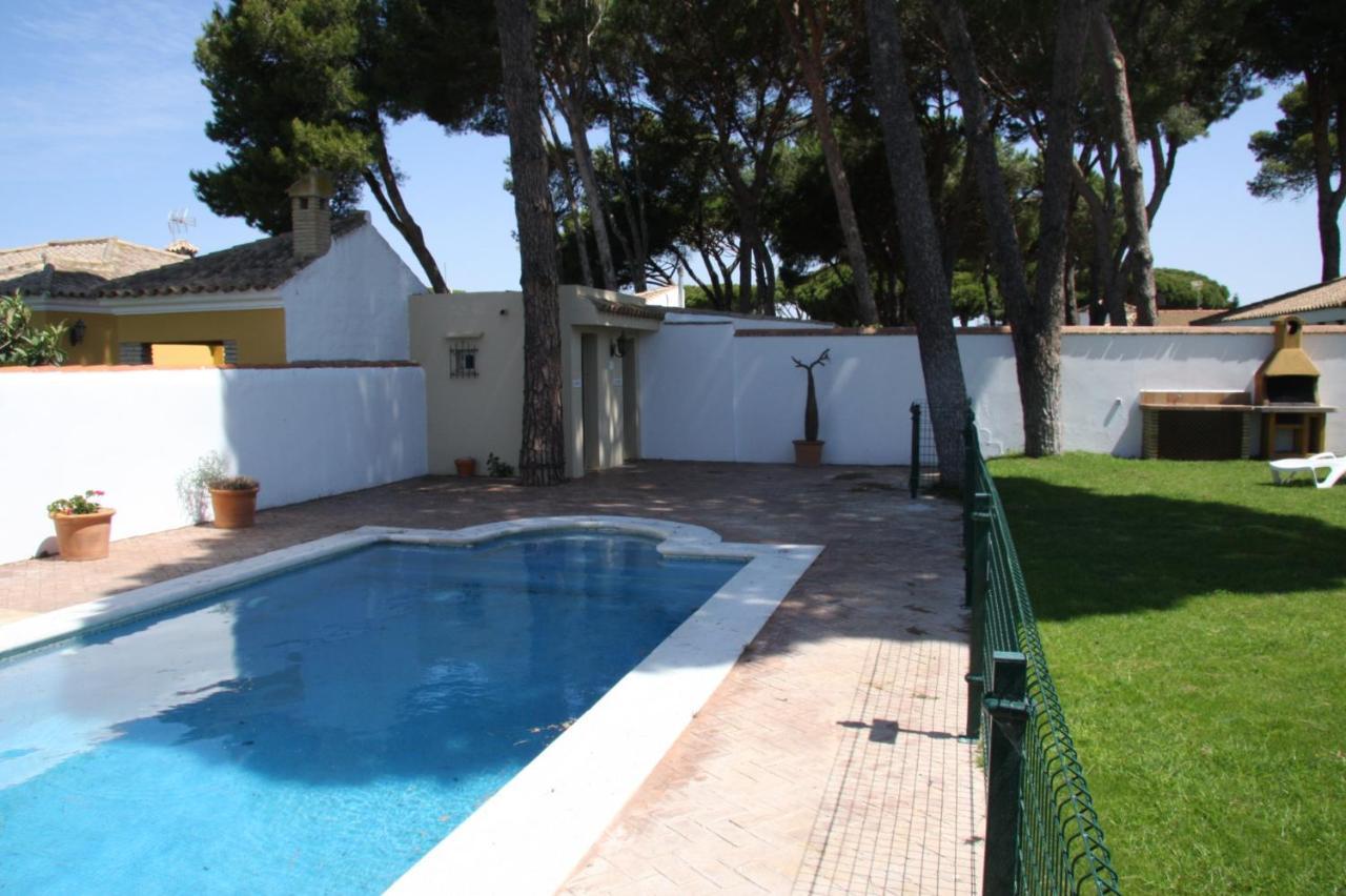 Moderno Y Amplio Chalet, Con Piscina Privada Чиклана де ла Фронтера Екстериор снимка