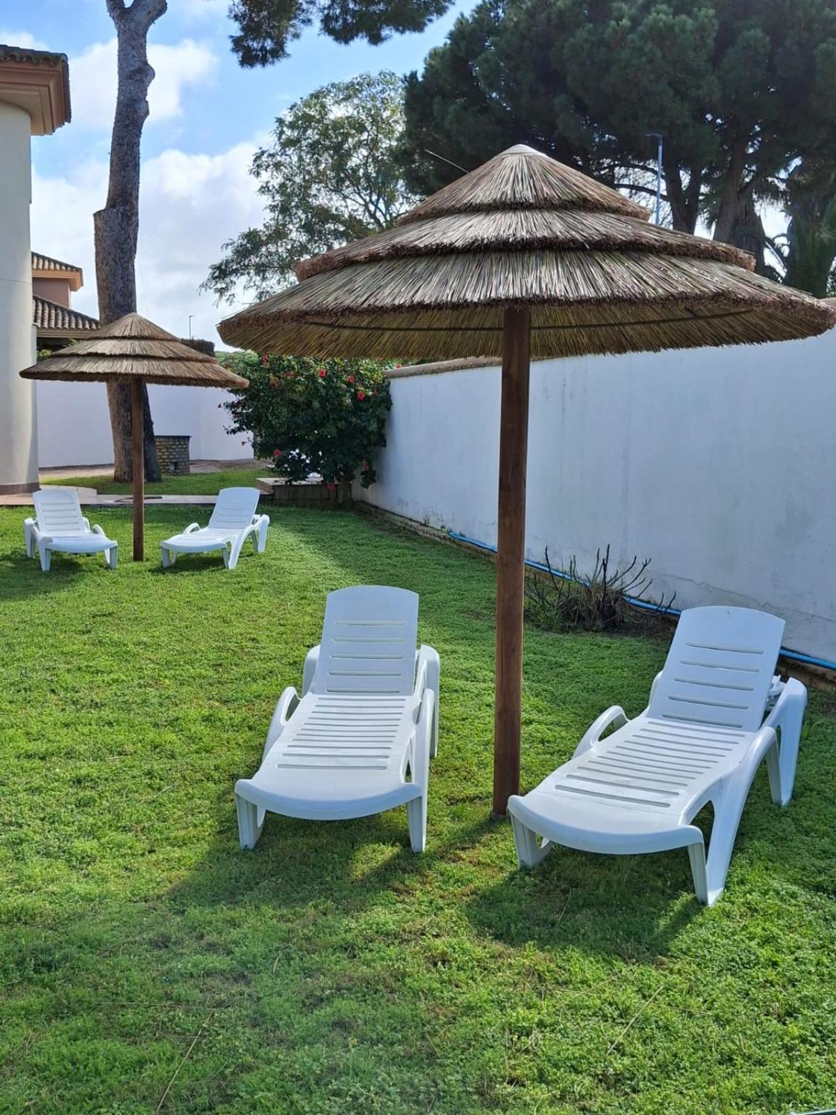 Moderno Y Amplio Chalet, Con Piscina Privada Чиклана де ла Фронтера Екстериор снимка